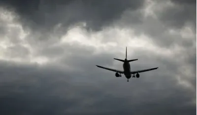 Istanbul: Zbog sniježne oluje otkazani letovi i zatvoren brodski saobraćaj na Bosforu