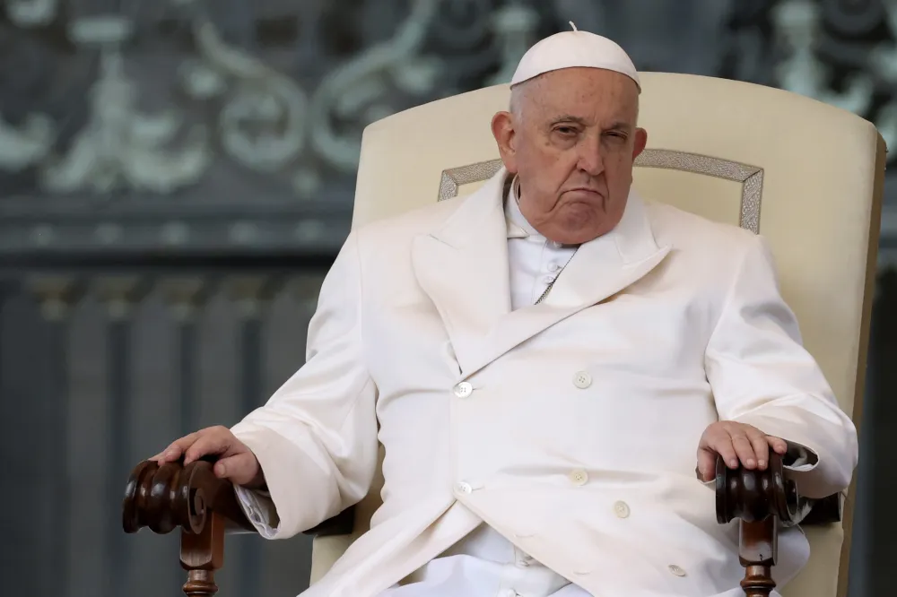 Nema naznaka pobolj&scaron;anja: Papa i dalje u kritičnom stanju