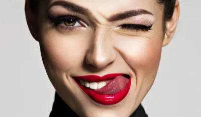 Od noktiju, preko usana, do kose: Cherry je beauty boja sezone