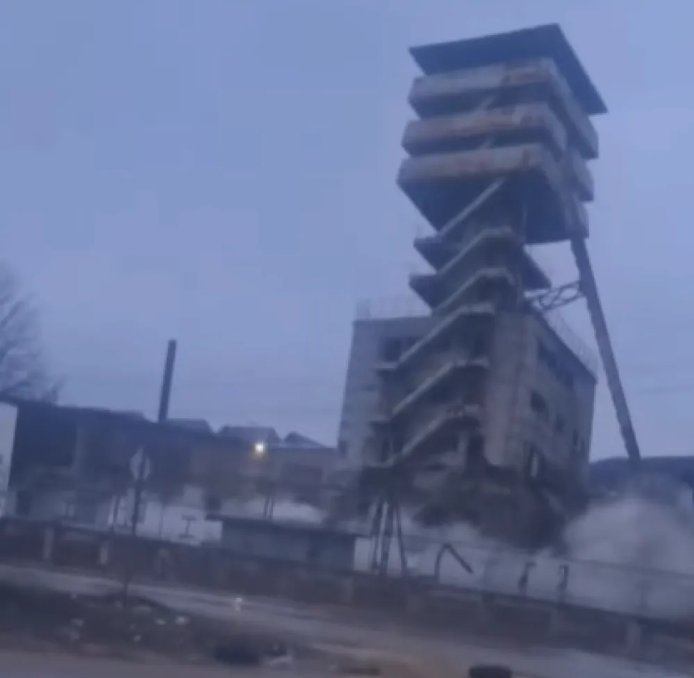(VIDEO) Poslednji simbol nik&scaron;ićke Željezare: Sru&scaron;ena krečana