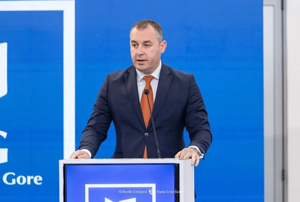 &Scaron;ćekić:&nbsp;&bdquo;Summer Job&ldquo; prilika&nbsp;da mladi pronađu svoje prvo zaposlenje