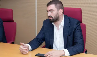 Klikovac: Mujović za Dan nezavisnosti dovodi predstavnike Guče da nastupaju u Podgorici 