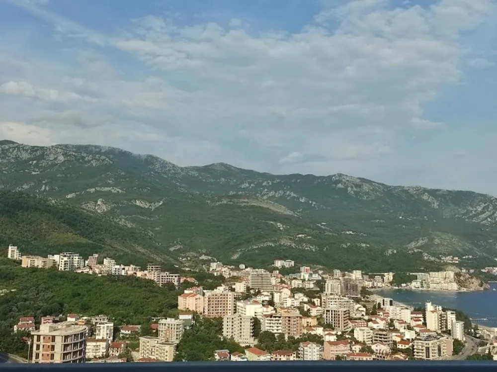 Azerbejdžanci uhap&scaron;eni u Budvi, osumnjičeni za poku&scaron;aj ubistva