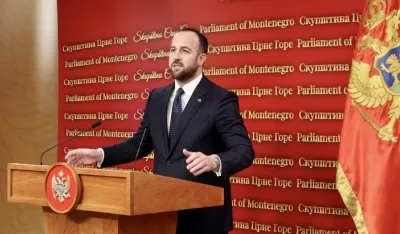 Nikolić: Lo&scaron;a i antievropska poruka parlamentarne većine da uskrati pravo na postavljanje poslaničkog pitanja