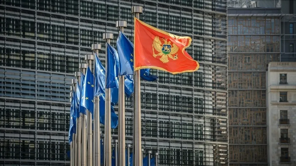 Skori ulazak u EU jer nam Brisel gleda kroz prste