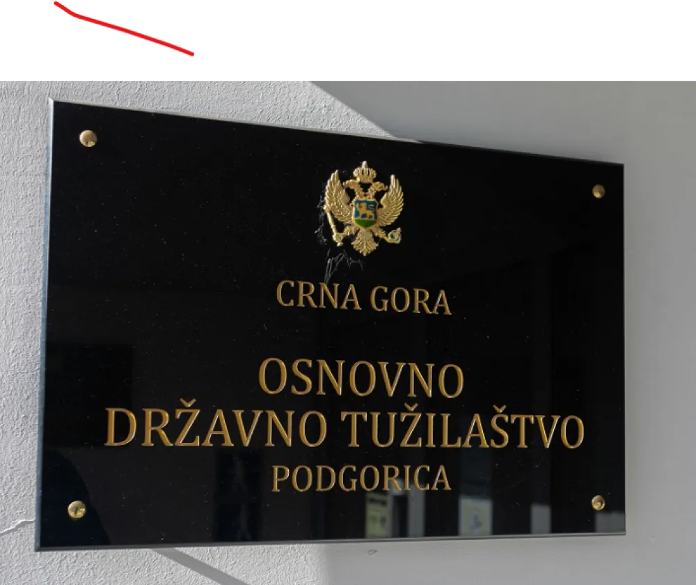 Otac osumnjičen da je gađao sina daljinskim u glavu i povrijedio ga