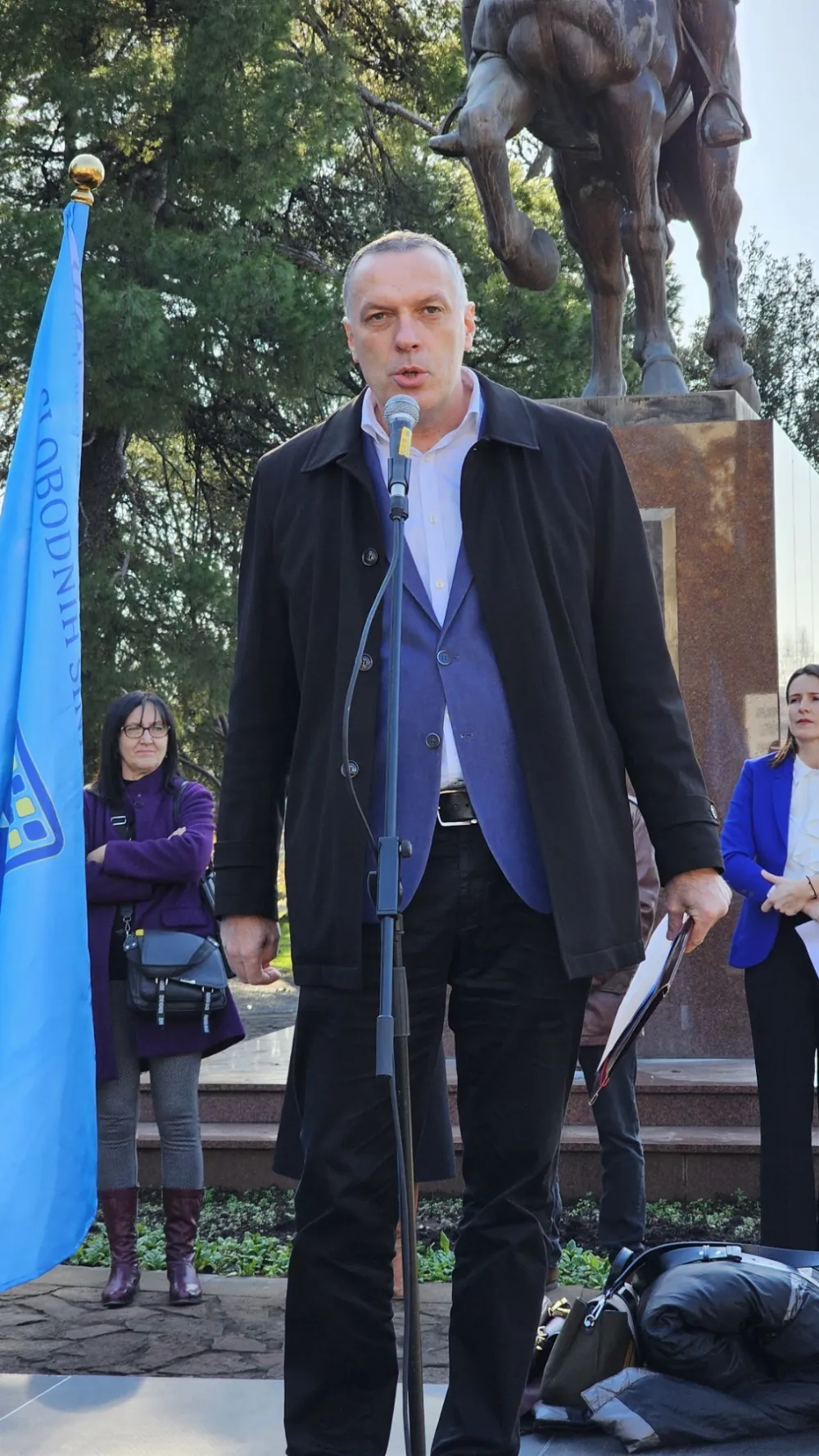 Stotine nastavnika tužiće ministarstvo zbog prekovremenog rada u vrijeme korone