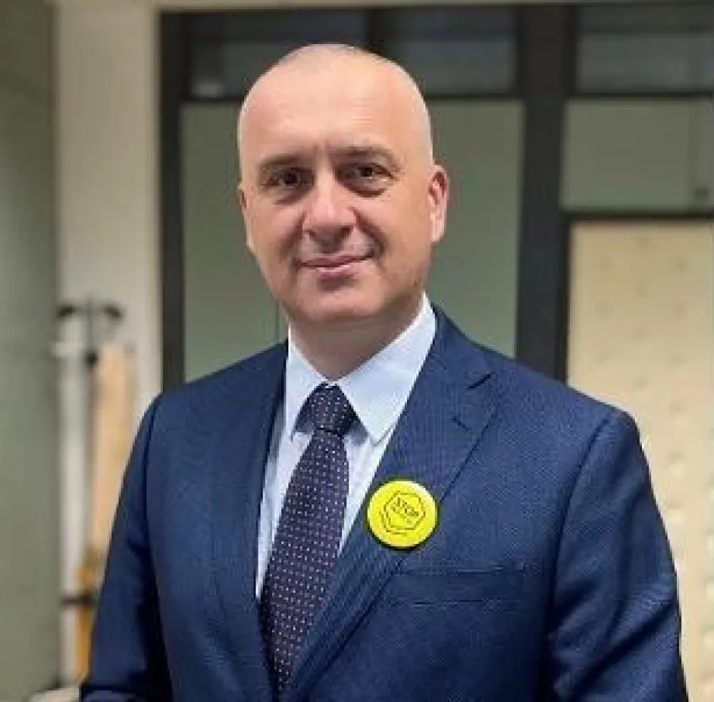 Dugovi, investicije i Arapi