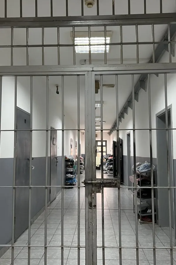 Pritvorenici do srijede dali rok Milatoviću, Spajiću i nadležnima: Najavili masovni protest i odbijanje odlaska na suđenja