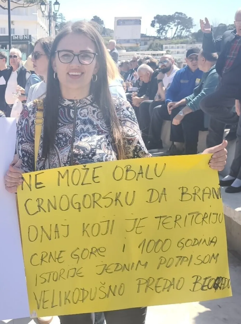 Kućeviću zadržavanje do 72 sata, negirao da je istrgao transparent iz ruku Jelene Marković