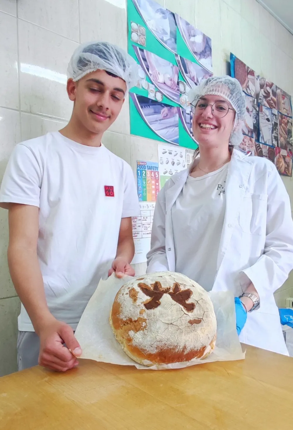 Takmičenje pekara u SS&Scaron; "Spasoje Raspopović": Za peticu "tetovirali" hljeb