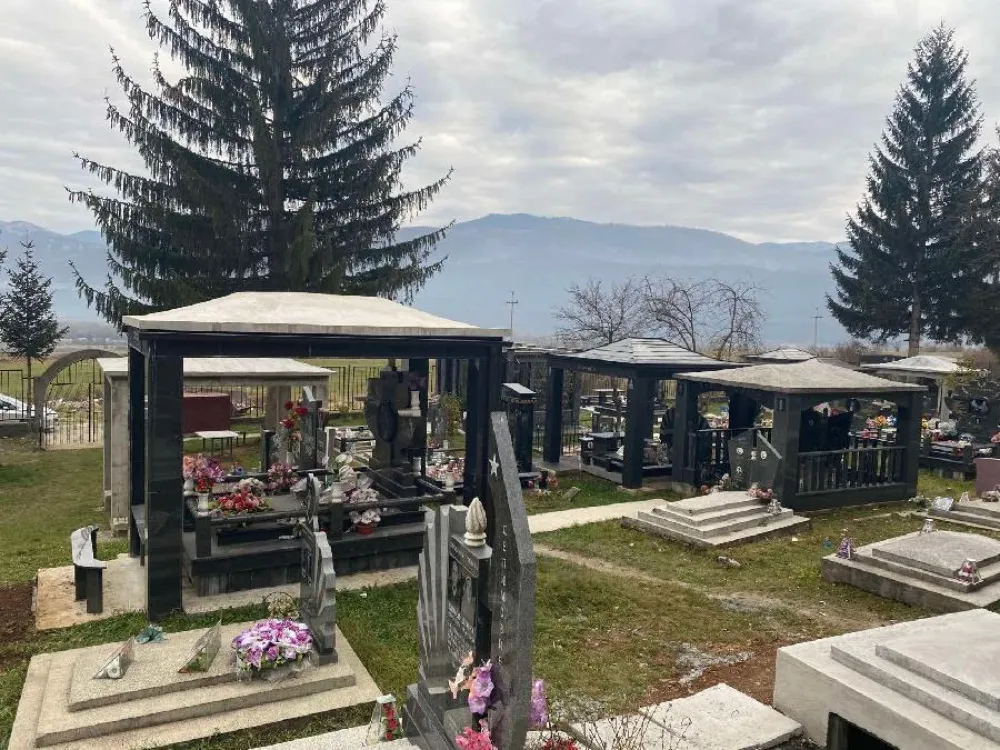 Oskrnavljeno romsko groblje u Beranama, pokrenuta istraga