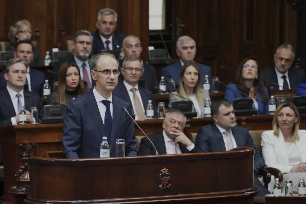 Izabrana nova Vlada Srbije: Đuro Macut premijer