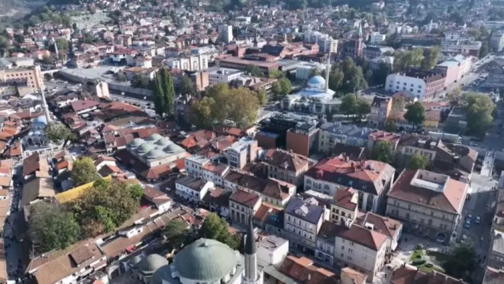 Oko 500 kamiona krenulo u protestnu vožnju Sarajevom