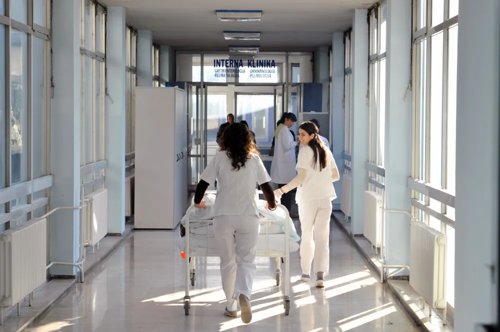 Odbor medicinskih sestara i tehničara traži "realne" zarade, stimulacija ih ponižava