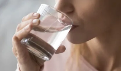 Voda nije najbolje piće da se ugasi žeđ: Ovo su najbolji napici za hidrataciju
