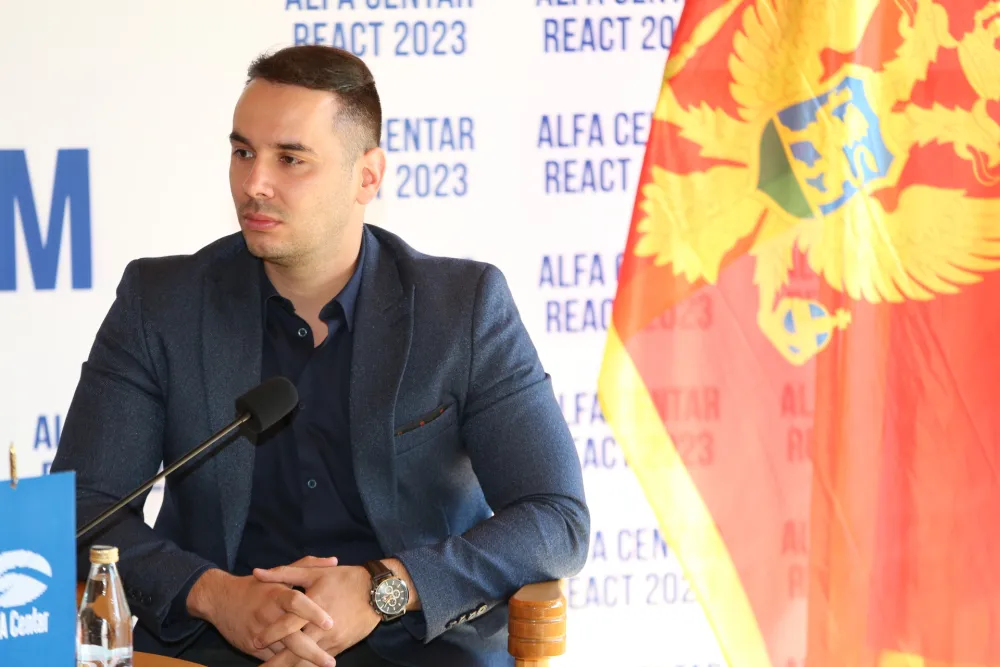 Perović za "Dan": Skup&scaron;tina i Vlada i dalje izvan zakona