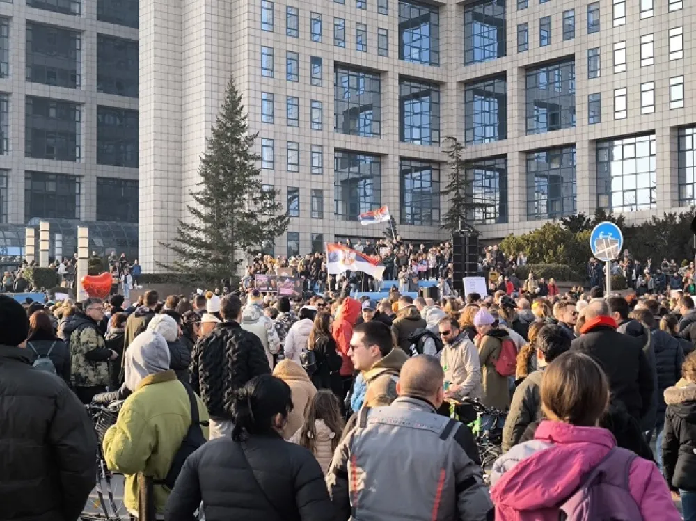 &Scaron;est mjeseci od pada nadstre&scaron;nice, okupljanje građana u Novom Sadu