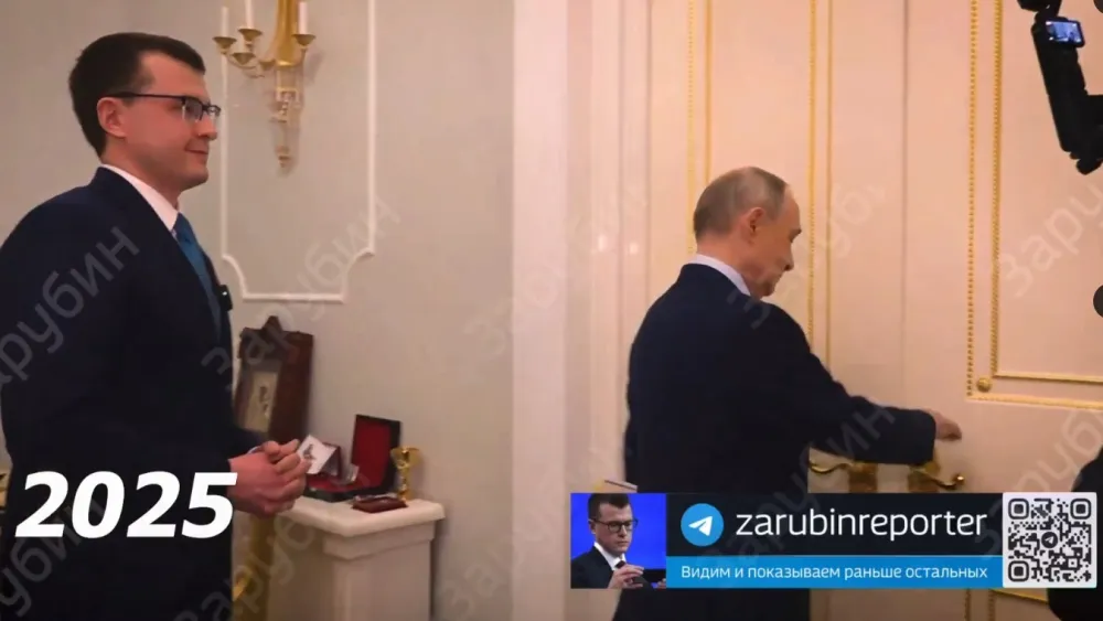 (VIDEO) Bijeli klavir, portret ruskog cara Aleksandra III i kućna crkva: Putin pokazao stan u kojem živi