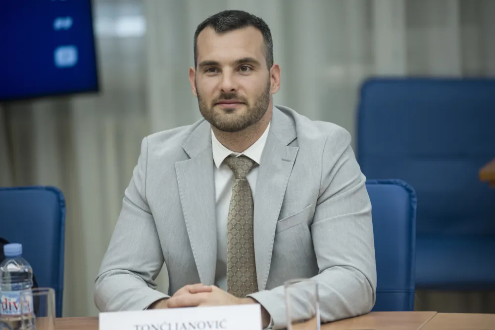 Janović: Mugo&scaron;a se poziva na frizirane podatke Monstata, 2009. zaposlenost bila 174.000, a sad skoro 260.000
