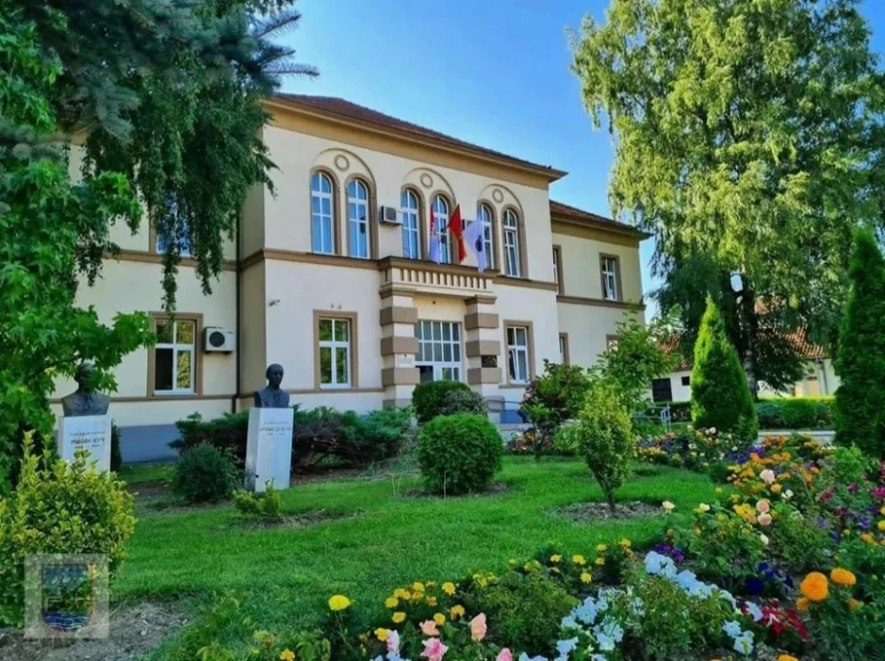 Сједиште локалне управе у Беранама
