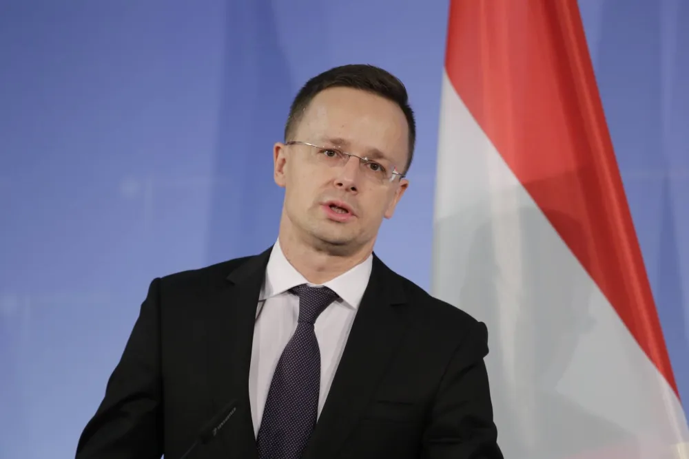 Sijarto: O pristupanju Ukrajine EU odlučivaće mađarski narod a ne Zelenski