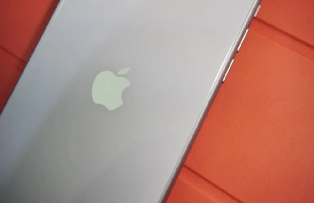 Apple planira da svoj savitljivi iPhone predstavi kao najmoćniji telefon
