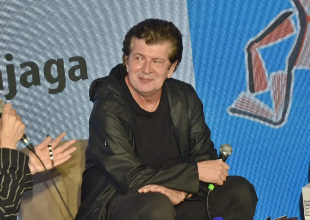 Momčilo Bajagić Bajaga ukoričio svoje pjesme i uspomene