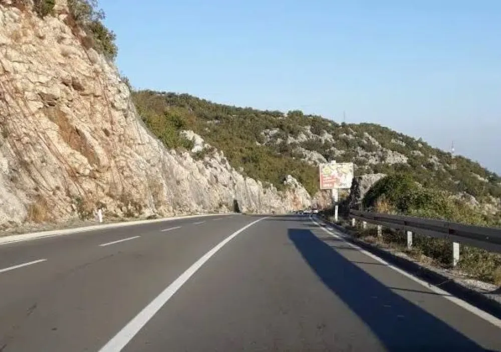 Putevi suvi, mjestimične obustave zbog radova