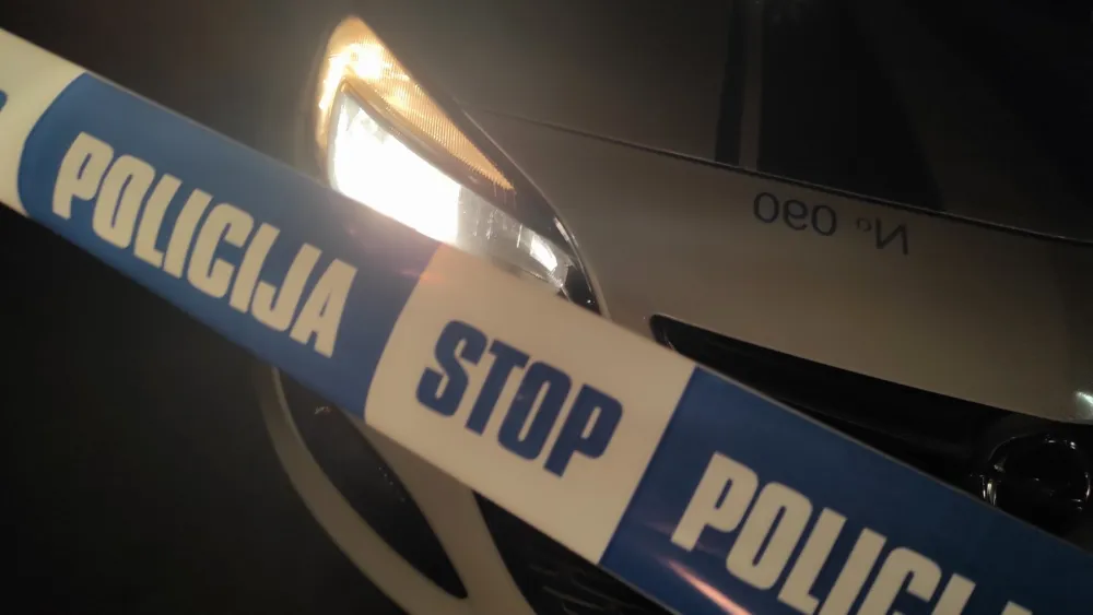 Tragedija u Bijelom Polju: Stradalo dijete usljed pada metalne ograde