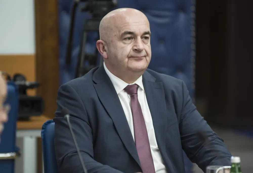 Joković: Ako Ranku Krivokapiću ne smetaju Srbi u Vladi, za&scaron;to bi to njima bio problem