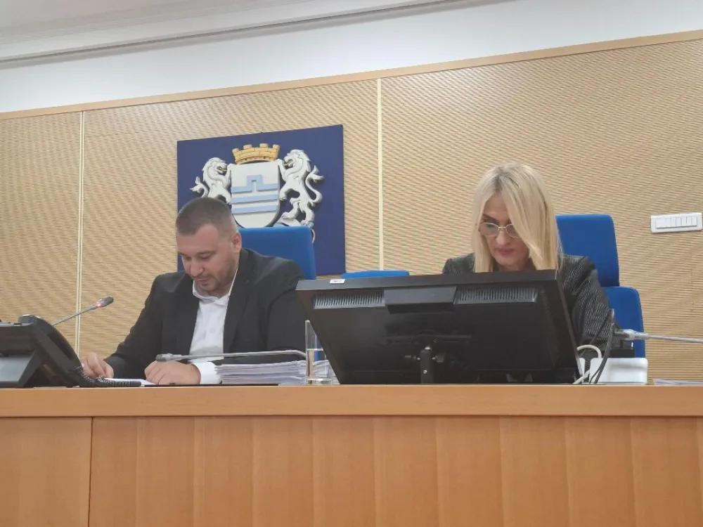 Milo&scaron; Krstović i Jadranka Ilinčić 