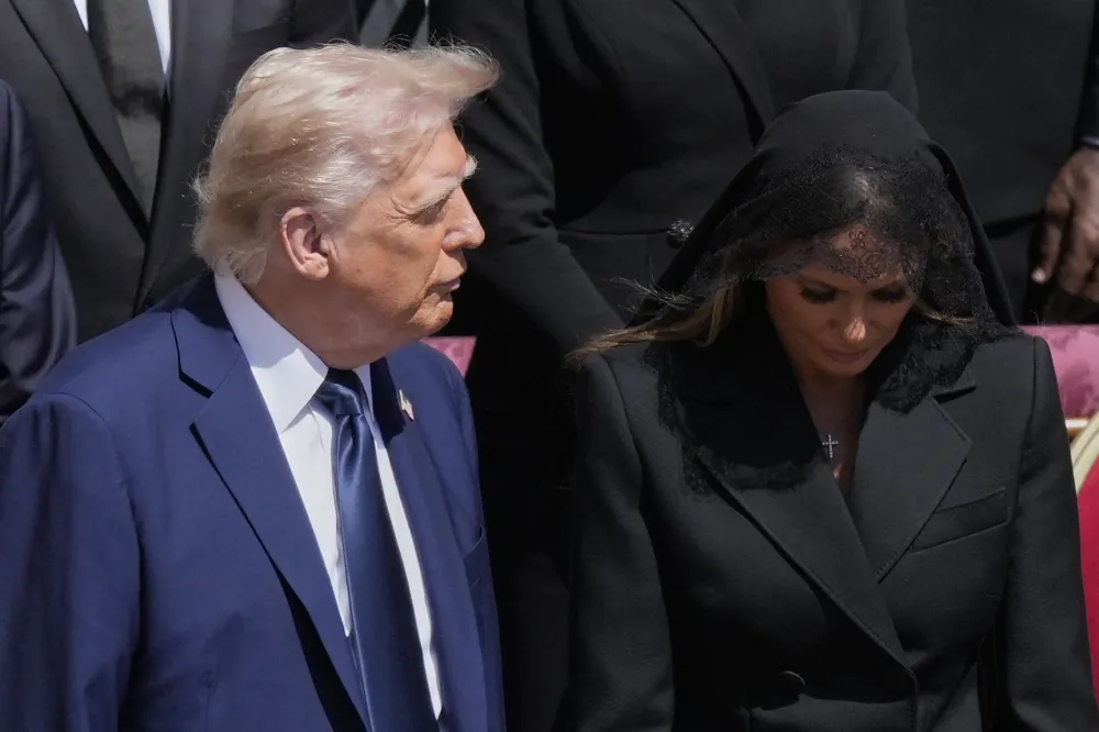 Tramp uputio poziv papi Lavu da posjeti Bijelu kuću