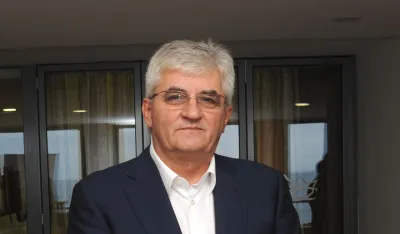 Radulović za "Dan": Uvođenje sedmočasovnog radnog vremena ugasiće turizam