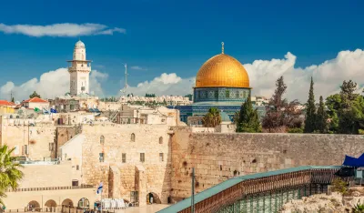 (VIDEO) Hiljade Izraelaca upale u džamiju Al Aksa na Dan Jerusalima: Nosili zastave i izvodili rituale