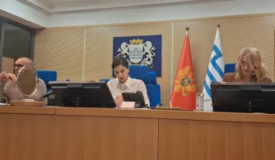 Milos Giljen, Anđela Mićović i Jadranka Ilinčić