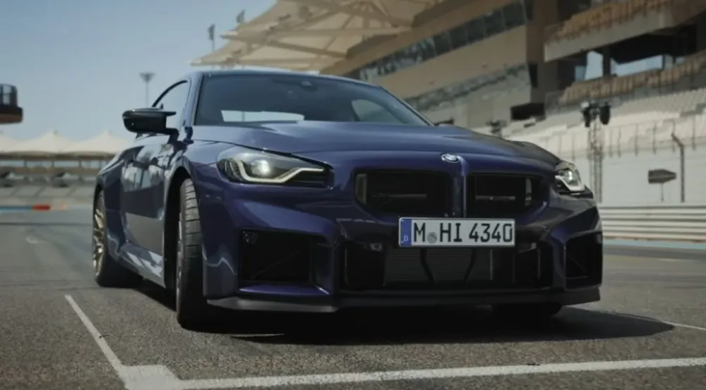 (VIDEO) BMW predstavio novi sportski kupe M2 CS sa pogonom od 530 konjskih snaga