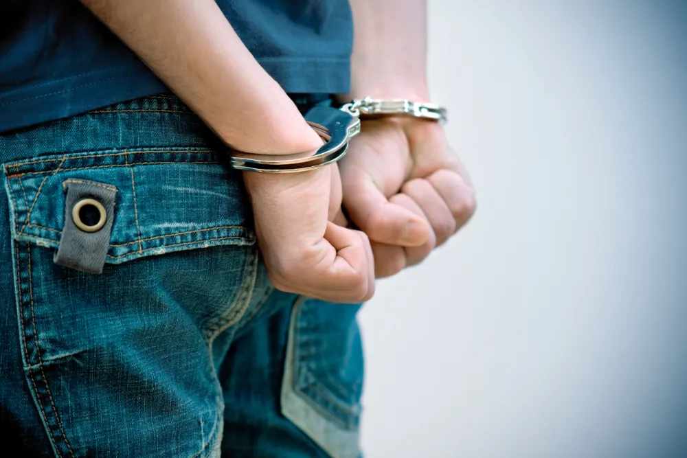 Podgorica: Policija uhapsila tri osobe osumnjičene zbog krađa, podnijete krivične prijave protiv pet osoba