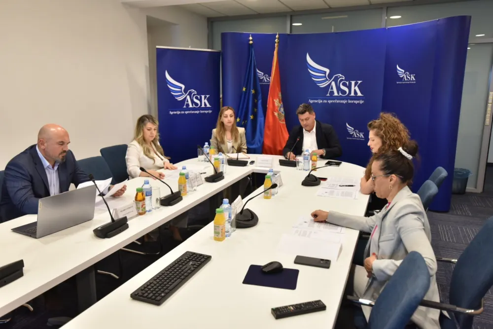 (FOTO) Odluka ASK: Perović će moći da se izjasni o razlozima zbog kojih je smijenjena