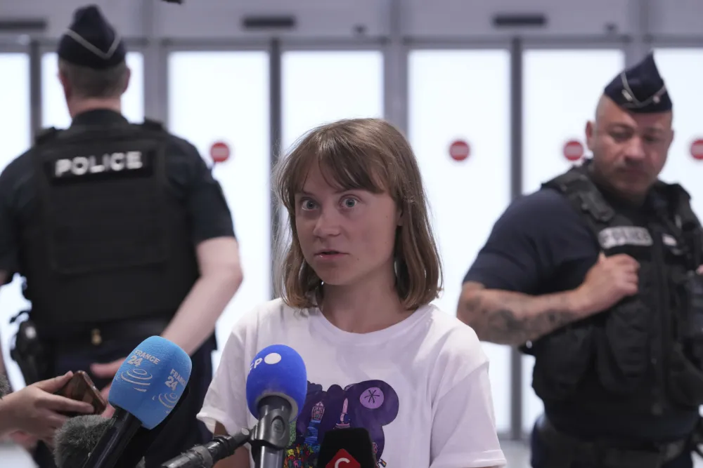 Tunberg poručila Trampu: Svijetu treba mnogo vi&scaron;e "mladih, bijesnih žena"
