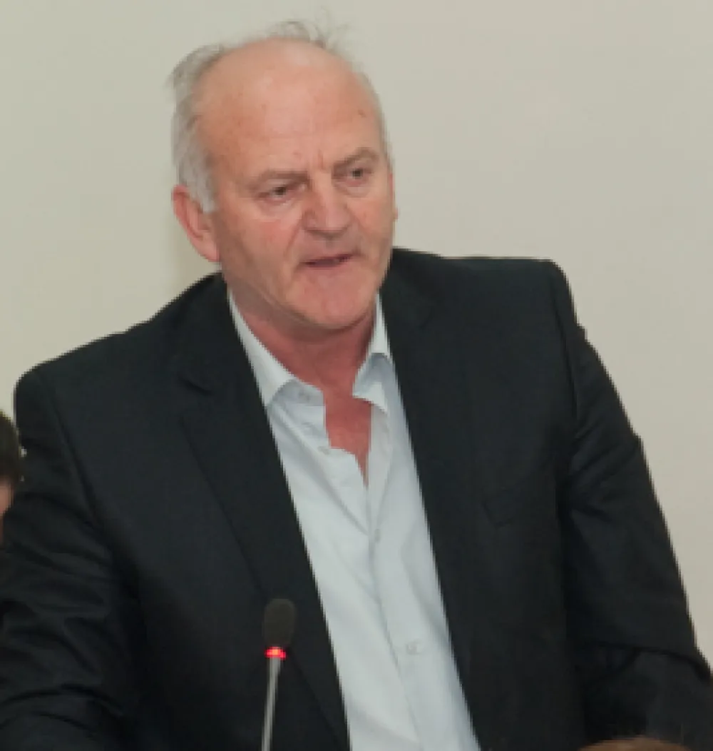 Pomoćnik direktora Vodovoda poručio Tuzanima: &Scaron;tedite vodu, neće je biti dovoljno