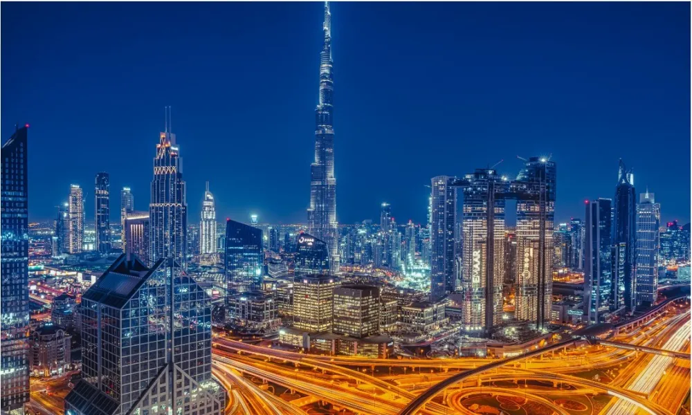 (VIDEO) Gorela zgrada od 67 spratova u Dubaiju, evakuisano skoro 4.000 stanovnika