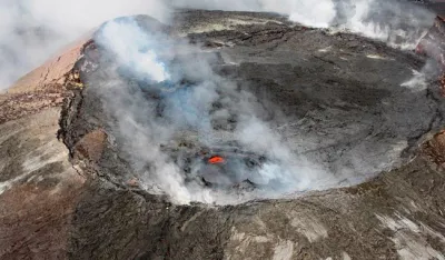 Nekoliko letova za Bali otkazano zbog erupcije vulkana - izbačen oblak pepela 11 kilometara uvis