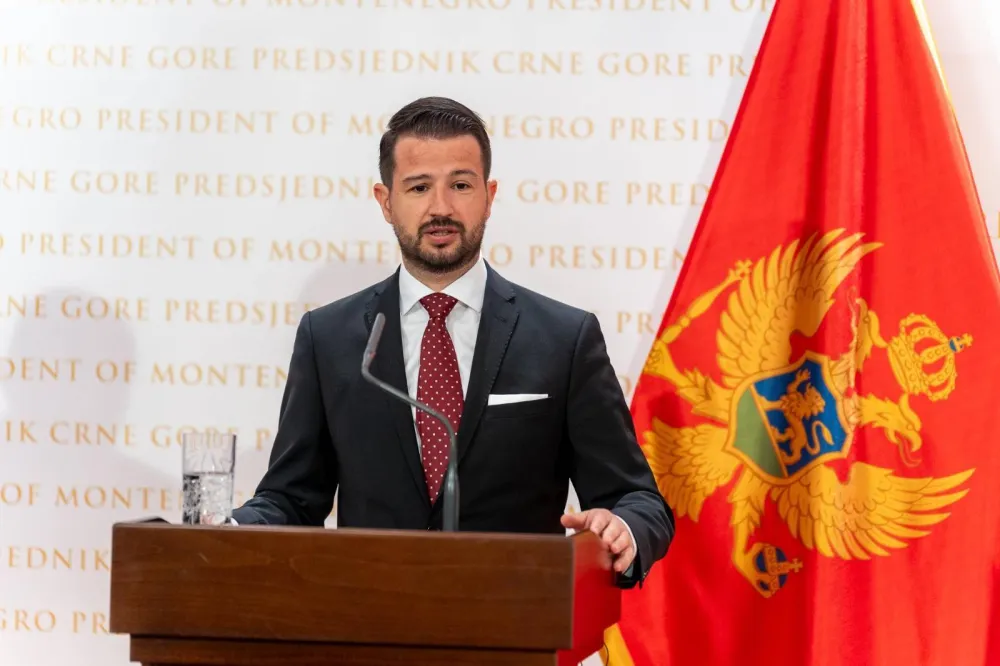Milatović formira Savjet omladinskih inicijativa, raspisan javni poziv za članove
