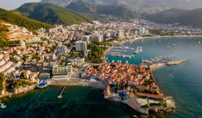 Koncerti u Budvi za Dan državnosti: &ldquo;Prljavo kazali&scaron;te&rdquo;, Isak &Scaron;abanović i Adi &Scaron;o&scaron;e