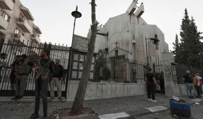 (FOTO/VIDEO) Broj ubijenih u napadu bomba&scaron;a samoubice u crkvi Svetog Ilije u Damasku porastao na 20