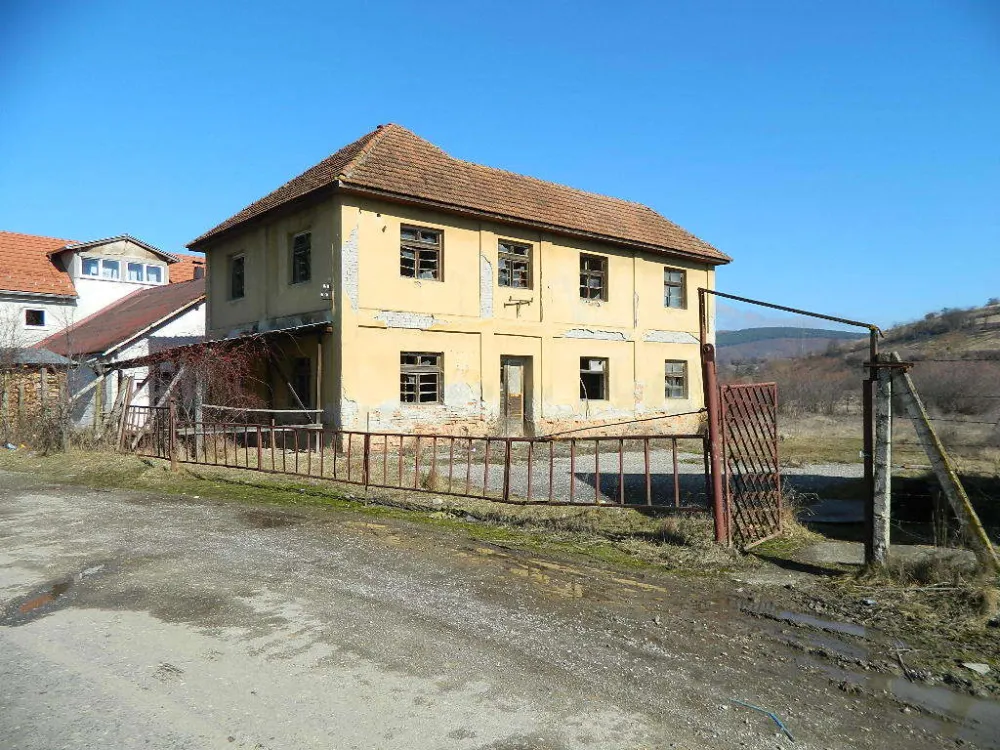 Stara ciglana poru&scaron;ena do temelja, od nove ni pomena nema