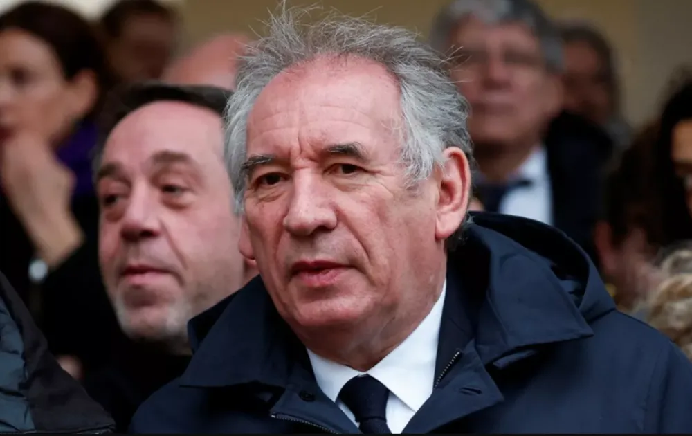 Le Pen "spasila" premijera: Bajru reživio glasanje o nepoverenju