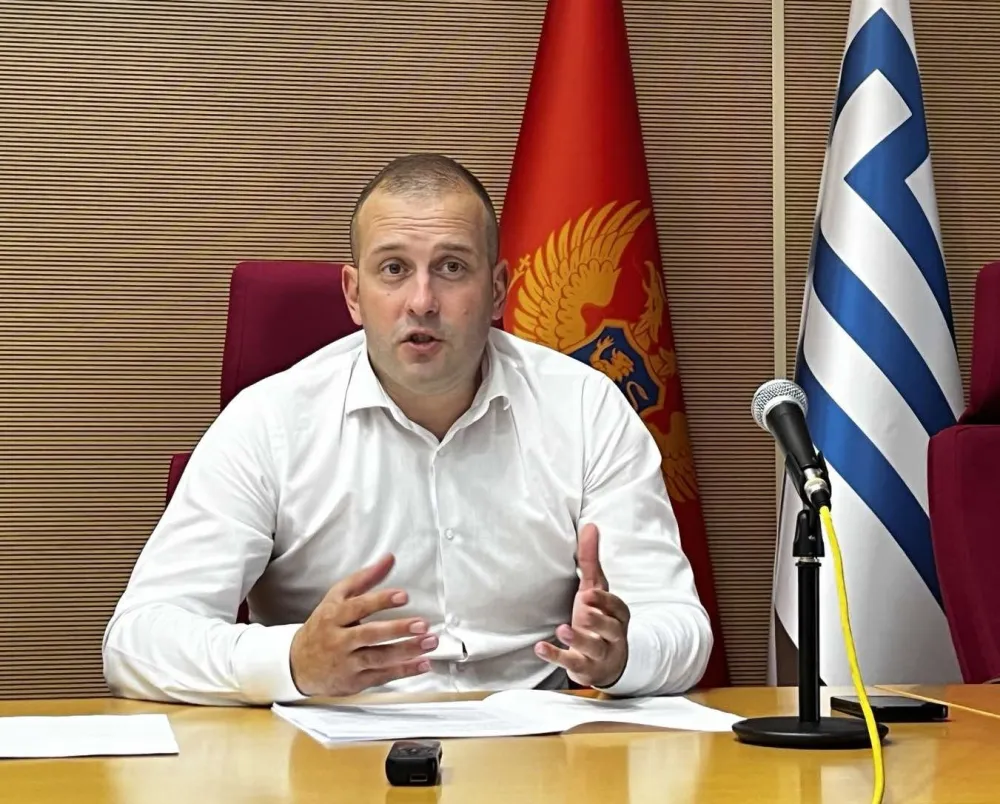 Babović poziva lokalne samouprave da se uključe u akciju Deponije: Nijedna op&scaron;tina neće da sakuplja staklo