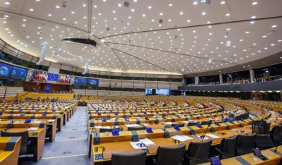 Evropski parlament odao počast Srebrenici, od Srbije zatraženo da preuzme odgovornost za genocid